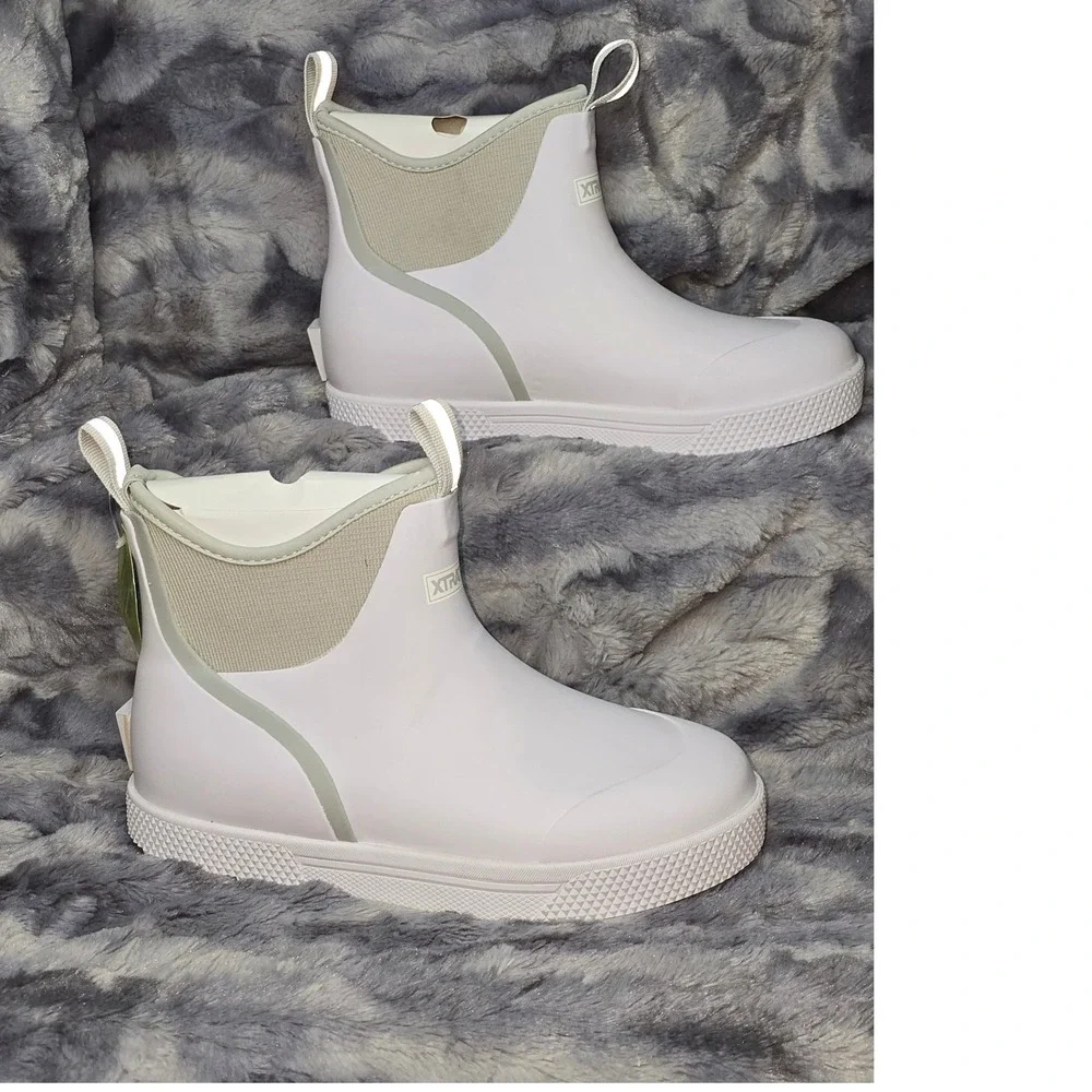 NWT XTRATUF Mens‎ Wheelhouse Ankle Deck Boots White size 9